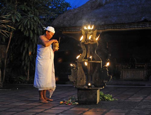 Đặc sắc điệu múa Kecak trên đảo Bali Indonesia